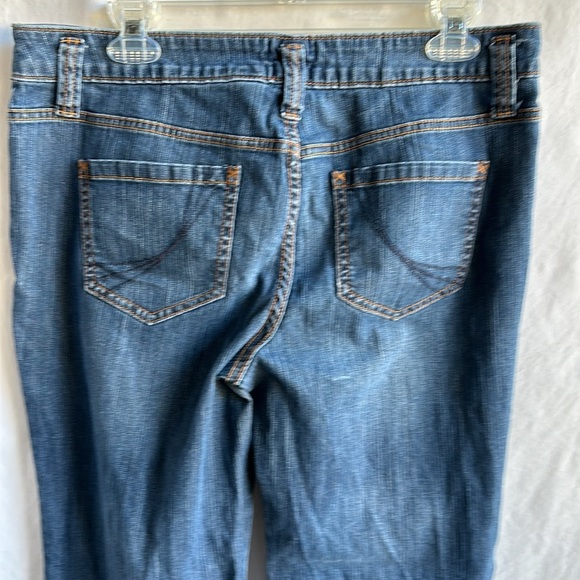 Elle Monaco flare jeans, size 12 - Picture 6 of 12